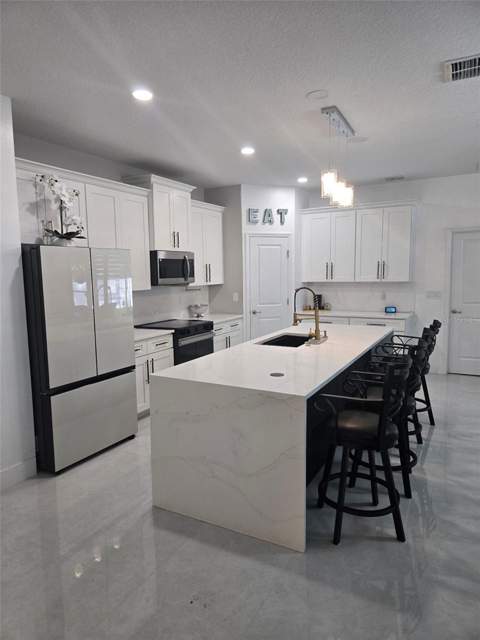 13417 E Delaware Avenue, Astatula FL - photo 7 of 24