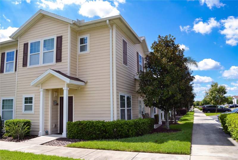4 bedroom Townhouse at 8900 Shine Drive, West Lucaya Village, Kissimmee — photo 2