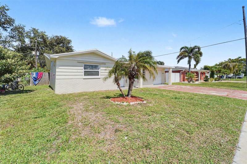 3 bedroom Single Family Residence at 4631 Eastwood Lane, Eastwood Acres, Holiday — photo 3