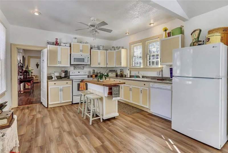 3 bedroom Single Family Residence at 1192 Errol Parkway, Errol Estate, Apopka — photo 5