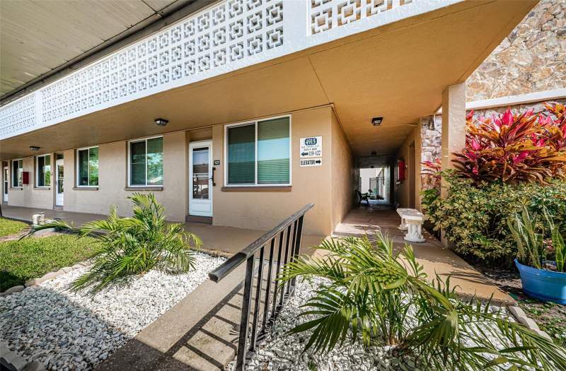 2 bedroom Condominium at 4915 Bay Street #126, Winston Park Northeast, St Petersburg — photo 2