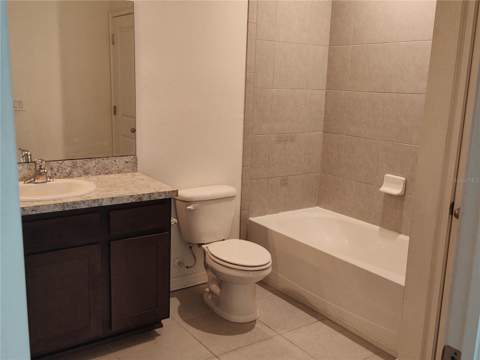 1103 Hillhurst Drive, Wesley Chapel FL - photo 12 of 26