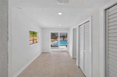 4711 W Lawn Avenue, Tampa FL - photo 23 of 75