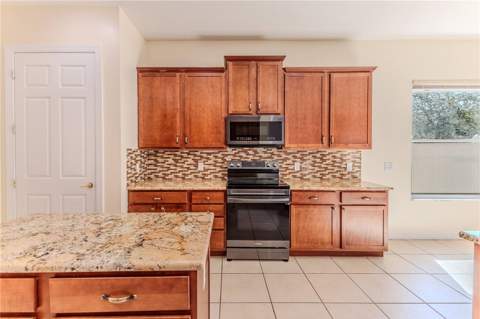 13772 Dunwoody Drive, Spring Hill FL - photo 16 of 84