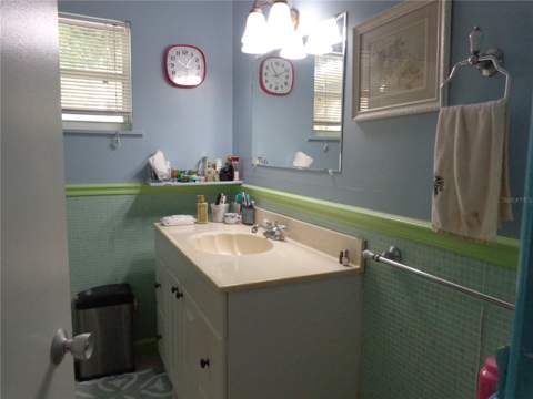 6165 26th Avenue, St Petersburg FL - photo 9 of 33