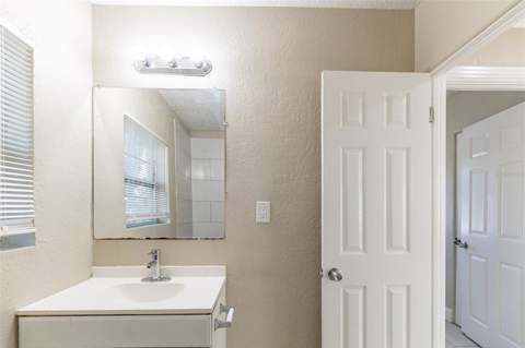 4933 Balboa Drive, Orlando FL - photo 23 of 34