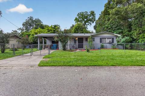 21385 Lehouier Drive, Brooksville FL - photo 9 of 82