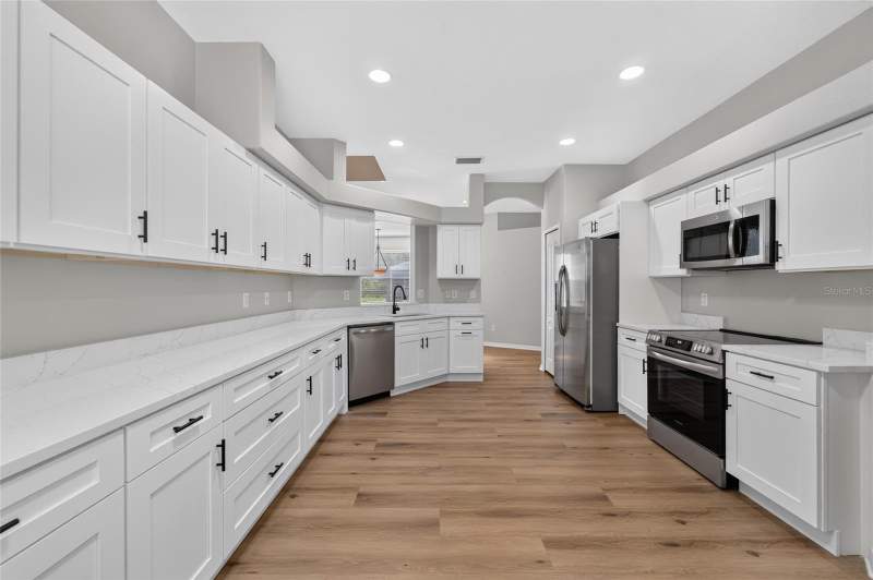 4 bedroom Single Family Residence at 21744 Waverly Shores Lane, Wilderness Lake Preserve Ph 02, Land O Lakes — photo 3
