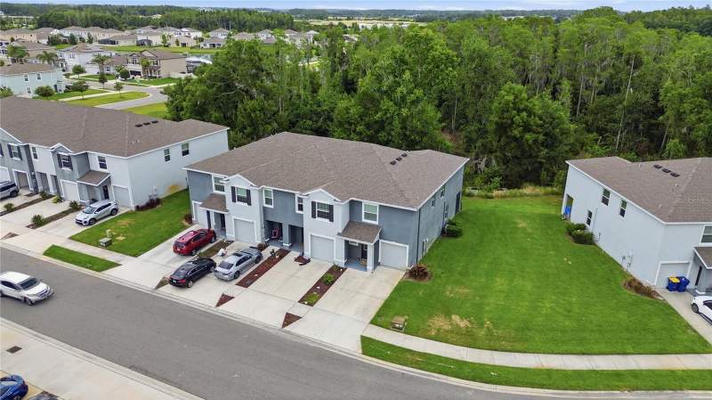 3 bedroom Townhouse at 32825 Pez Landing Lane, Union Park Ph 7B, Wesley Chapel — photo 3