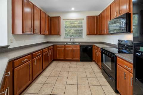 3064 Seaview Castle Drive, Kissimmee FL - photo 22 of 46