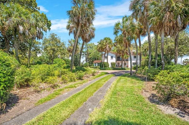 5 bedroom Single Family Residence at 14365 SE Highway 42, South Lake Weir, Weirsdale — photo 3