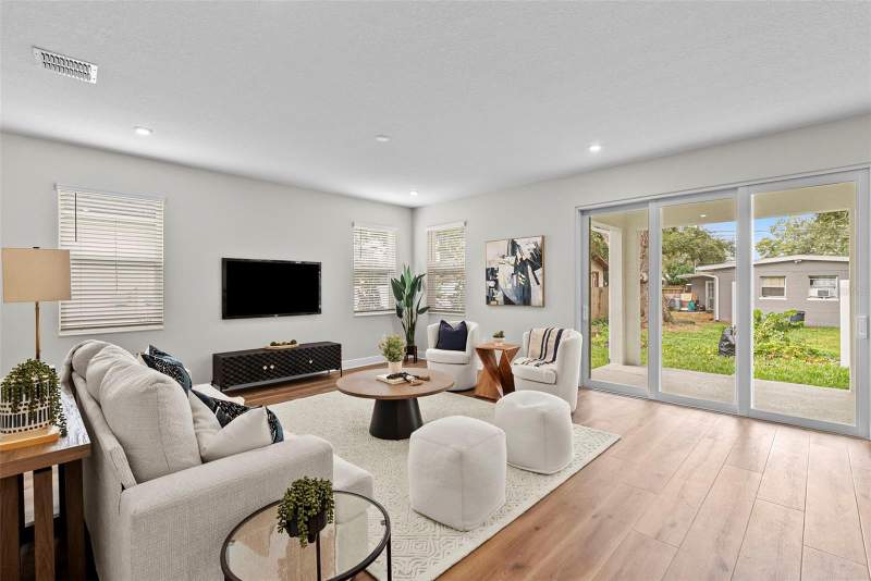 5 bedroom Single Family Residence at 6244 29th Street, Washington Terrace, St Petersburg — photo 4