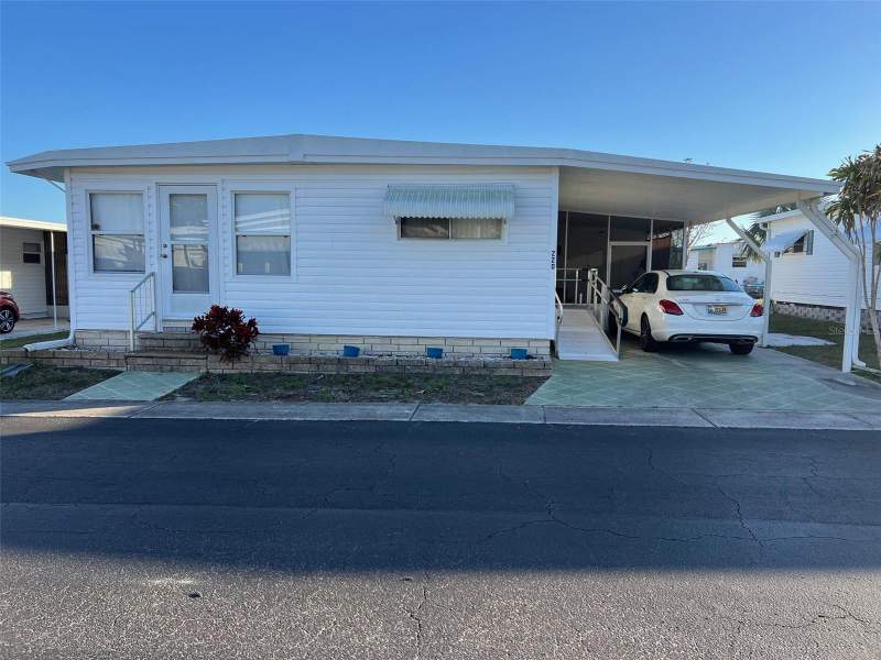 220 ROYAL PALM CIRCLE home for sale in Palm Hill Mobile Home Park Unrec