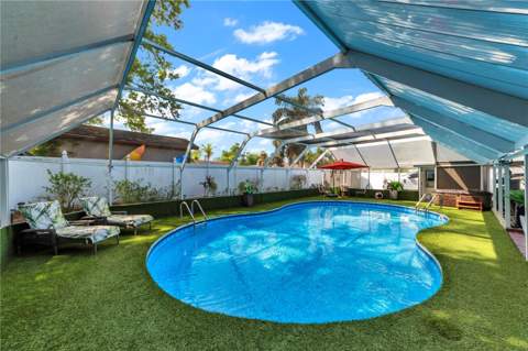 9043 Hickory Circle, Tampa FL - photo 6 of 36