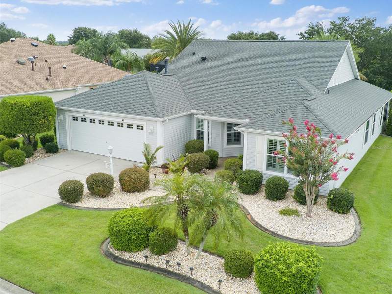 3 bedroom Single Family Residence at 490 Little River Path, The Villages, The Villages — photo 2