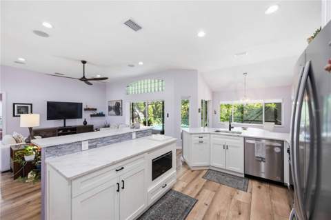 5595 Bent Oak Drive, Sarasota FL - photo 15 of 63