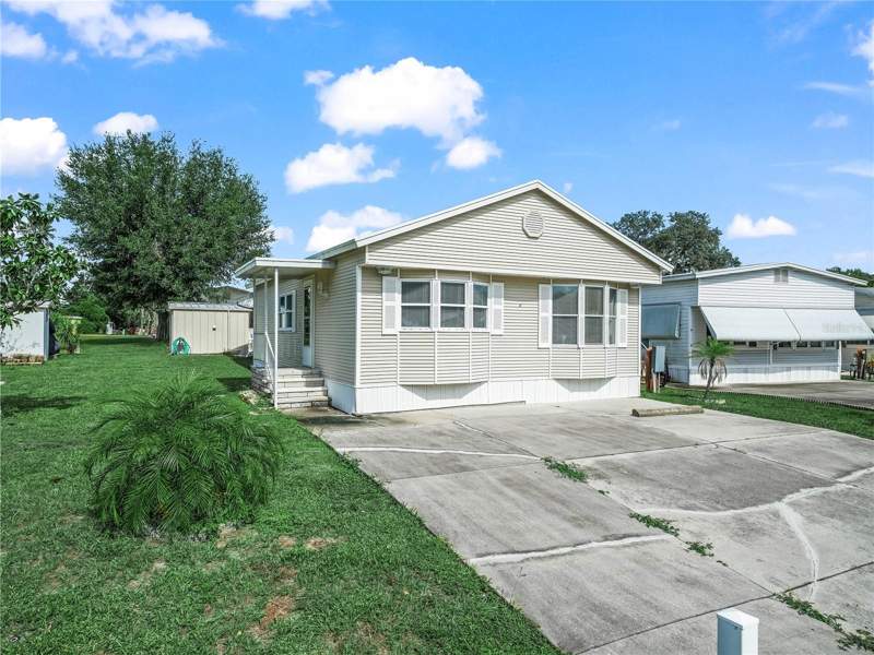 1 bedroom Manufactured Home at 108 Silversides Street, Saddlebag Lake, Lake Wales — photo 2
