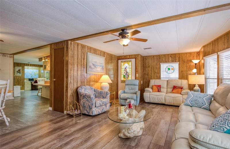 2 bedroom Manufactured Home at 86 Cottagewood Drive #36, Briar Creek Mobile Home Community II Condo, Safety Harbor — photo 5