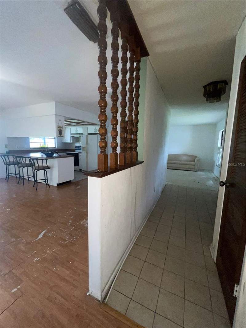 3 bedroom Single Family Residence at 7250 WOODBROOK DR, WOODBRIAR WEST, TAMPA — photo 4
