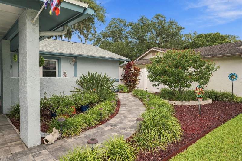 3 bedroom Single Family Residence at 6841 Circlecreek Drive, Bonnie Glynn Ph One-A, Pinellas Park — photo 2