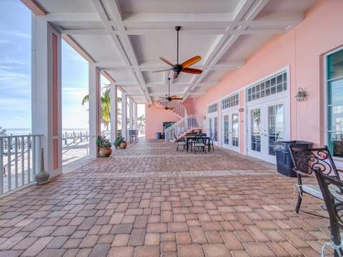 4784 Beach Drive #B, St Petersburg FL - photo 18 of 40