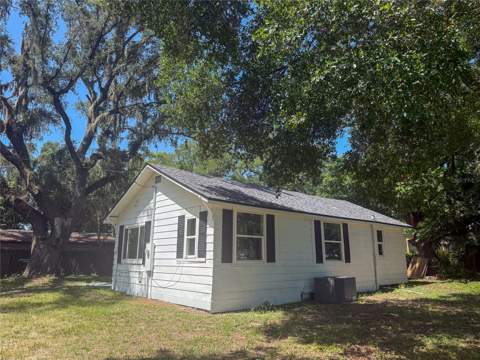 1002 Tilden Avenue, Apopka FL - photo 7 of 25