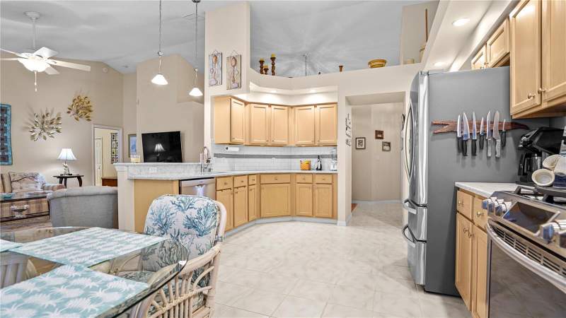 3 bedroom Single Family Residence at 9221 Halberg Drive, The Preserve At Fairway Oaks, Hudson — photo 4