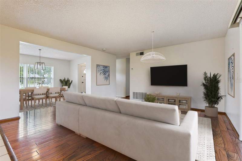 4 bedroom Single Family Residence at 4101 Playa Court, Conway East, Belle Isle — photo 4