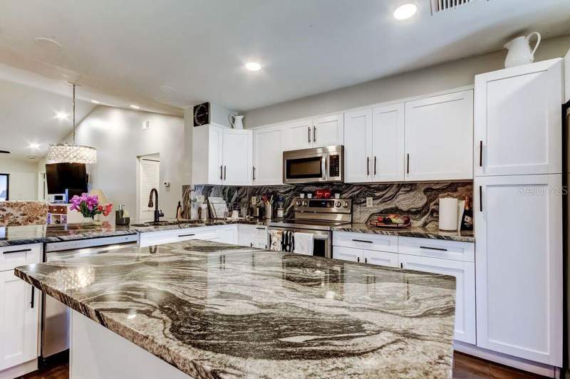 2 bedroom Condominium at 3163 Landmark Drive #623, Eagles Glen Condo, Clearwater — photo 5