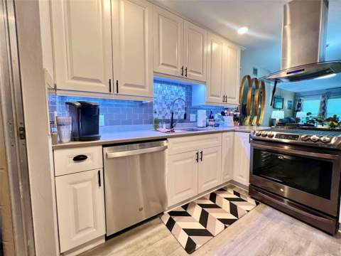 5820 N 43rd Terrace Terrace #1404, Kenneth City FL - photo 11 of 38