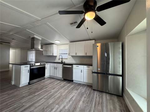 5035 Southshore Drive, Polk City FL - photo 9 of 34