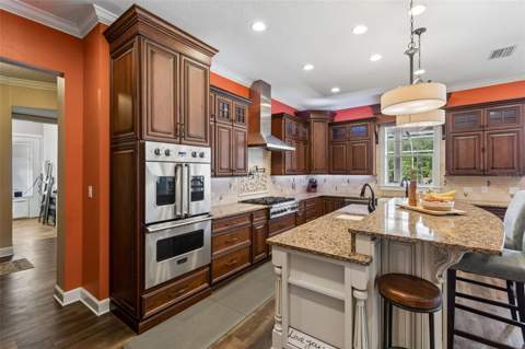 32641 Blueberry Hill Way, Dade City FL - photo 16 of 95