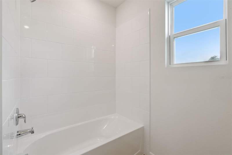 5 bedroom Single Family Residence at 2512 Dorset Court, Wexford Cove, Ormond Beach — photo 5