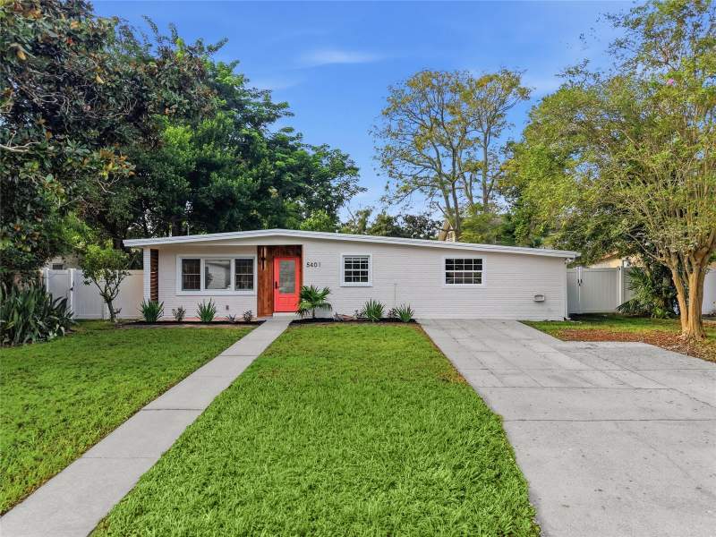 5401 E 98TH AVENUE home for sale in Temple Terrace Plaza