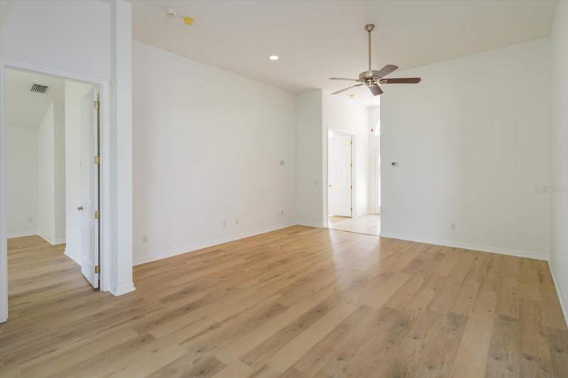 3 bedroom Single Family Residence at 931 Vindale Road, Tavares Imperial Village Sub, Tavares — photo 3