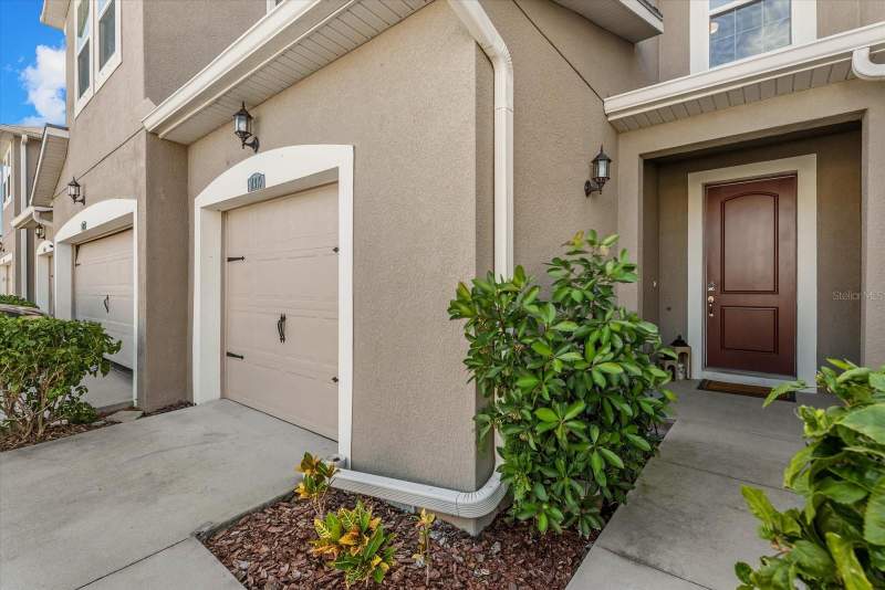 3 bedroom Townhouse at 11919 Sky Acres Terrace, Harmony At Lakewood Ranch Ph Ii-C 1-4, Bradenton — photo 3