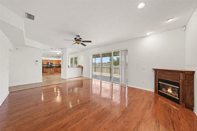 5 bedroom Single Family Residence at 4227 Balington Drive, Buckhorn Preserve Ph 1, Valrico — photo 5