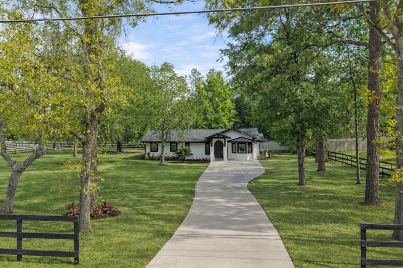 3 bedroom Single Family Residence at 5721 SW 31st Street, Timberwood, Ocala — photo 2