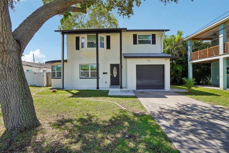 1810 MARYLAND AVENUE home for sale in Shoreacres Center