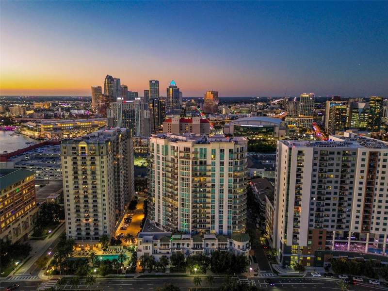 450 KNIGHTS RUN AVENUE #2004 home for sale in The Plaza Harbour Island A Con