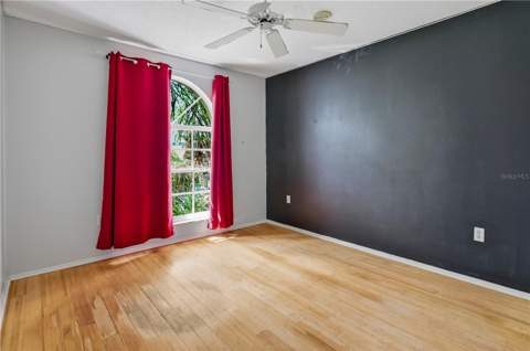 4205 Saint Clair Drive, Sarasota FL - photo 18 of 28