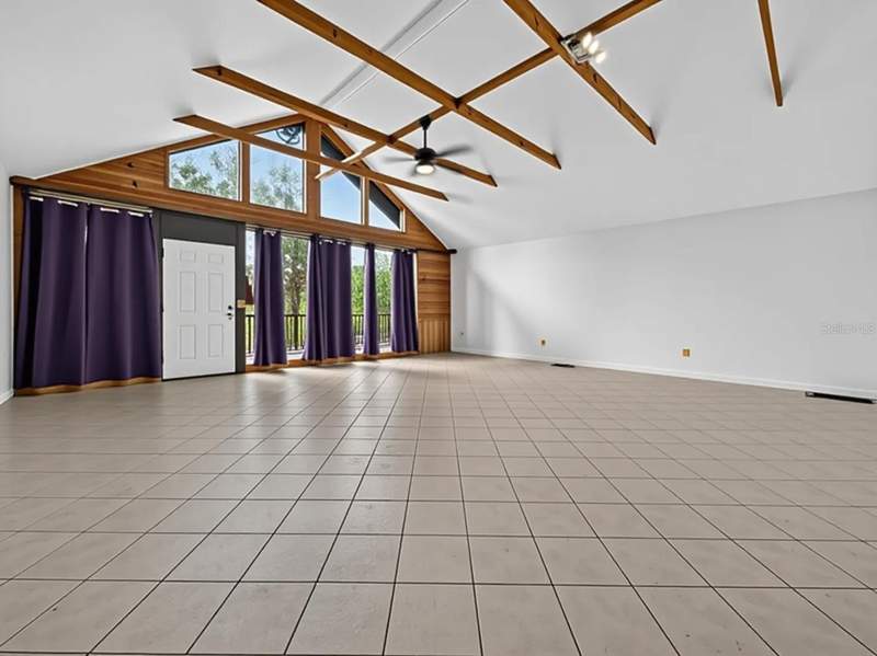 6 bedroom Single Family Residence at 14820 County Road 48, Underhill Hammock, Astatula — photo 4