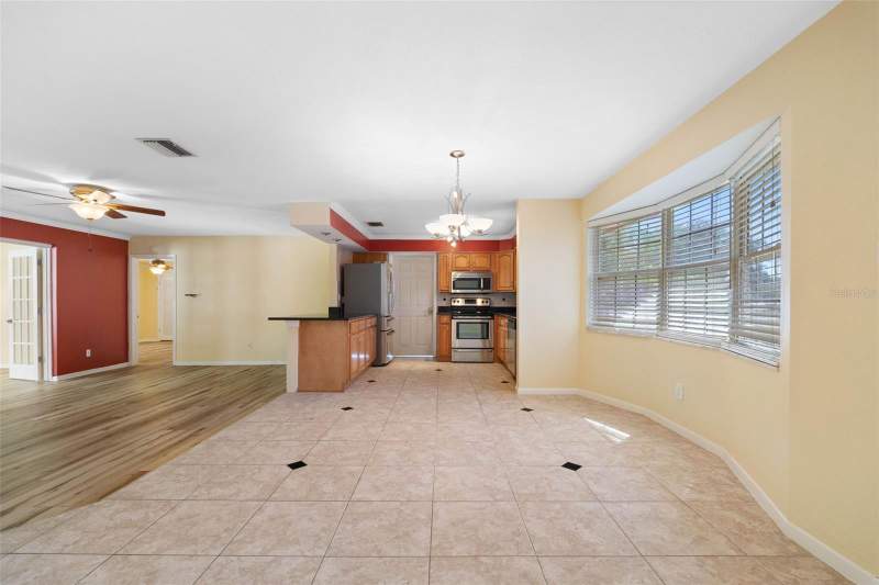3 bedroom Single Family Residence at 14331 Apache Avenue, Oakhurst Acres 2nd Add, Largo — photo 3