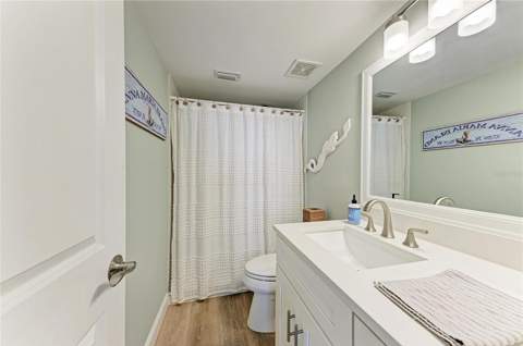 4040 Ironwood Circle #702F, Bradenton FL - photo 22 of 38