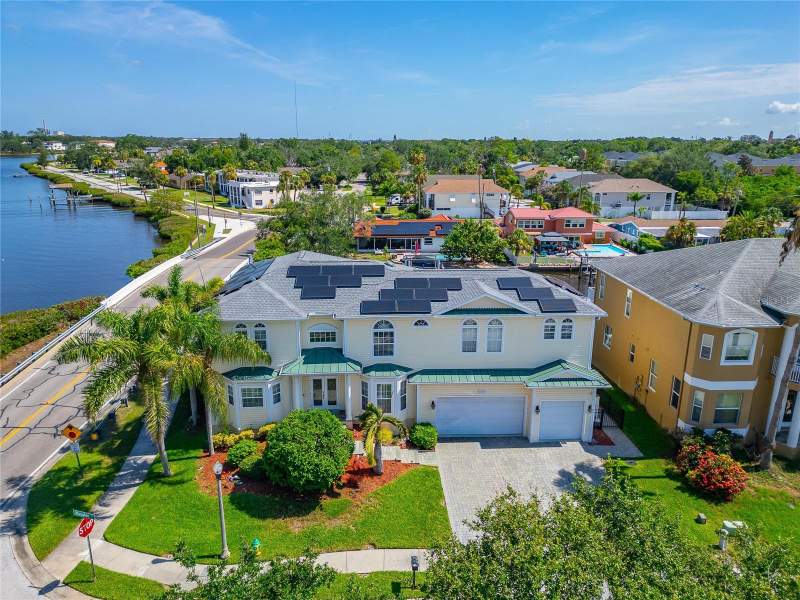 4 bedroom Single Family Residence at 339 Manatee Lane, Whitcomb Point, Tarpon Springs — photo 2