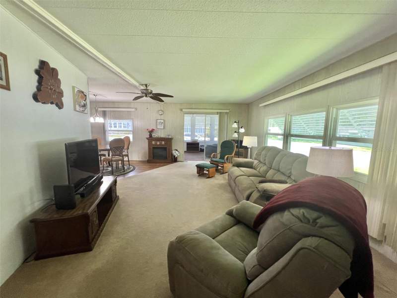 2 bedroom Mobile Home at 424 Hawthorne Boulevard, Hawthorne At Leesburg A Coop, Leesburg — photo 2
