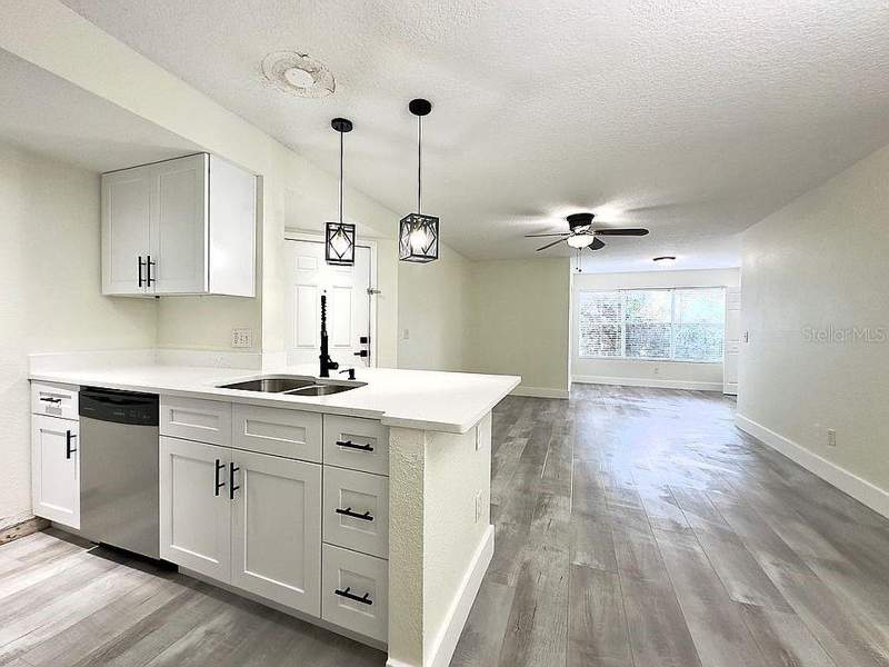 2 bedroom Condominium at 5140 CONROY ROAD #27, RESIDENCES/MILLENIA, ORLANDO — photo 4