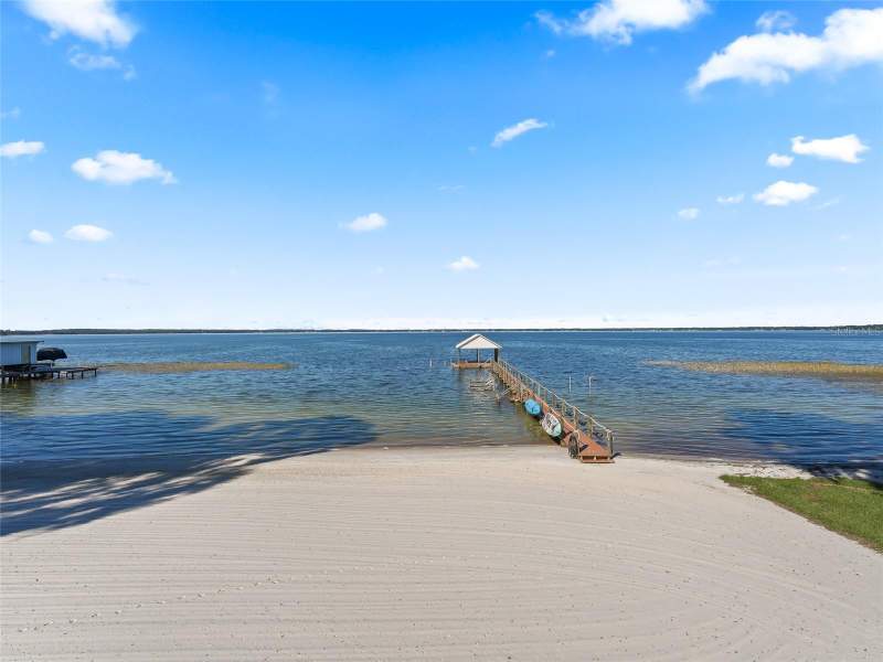7 bedroom Single Family Residence at 12943 SE Sunset Harbor Road, Sunset Harbor Hill, Weirsdale — photo 4