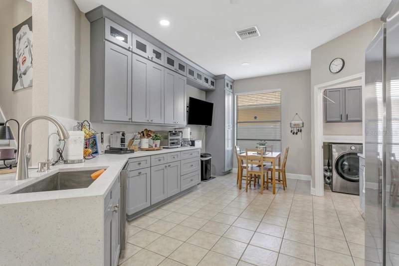 5 bedroom Single Family Residence at 501 Stone Briar Drive, Mira Lago West Ph 1, Ruskin — photo 5