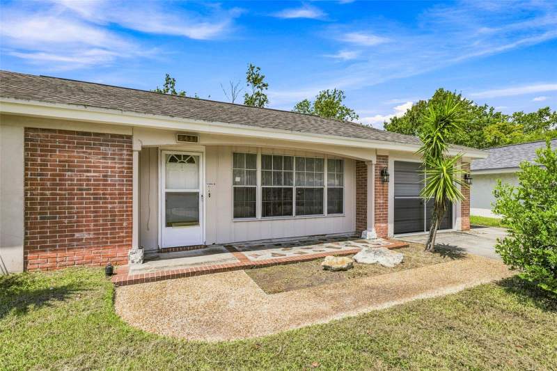 3 bedroom Single Family Residence at 3431 Overland Drive, Beacon Square, Holiday — photo 3
